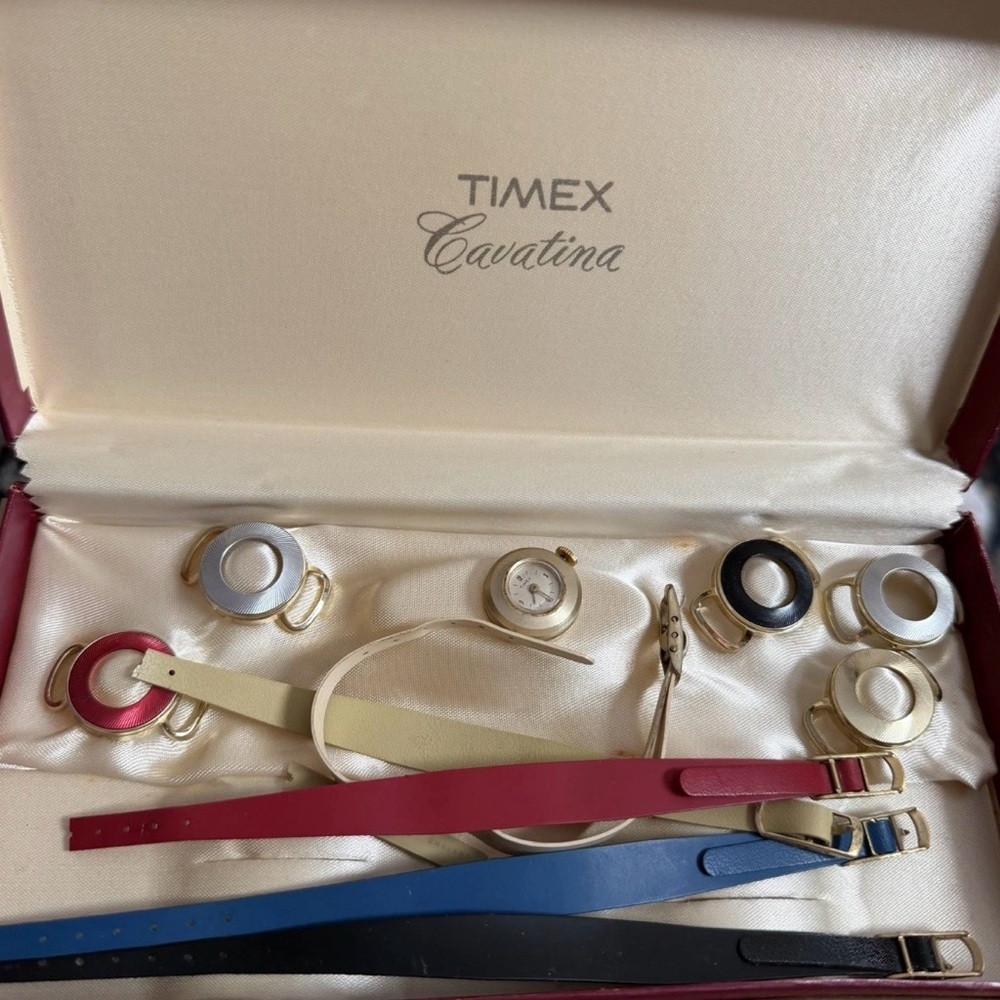 Vintage Timex Cavatina ladies Watch Kit Set (2) Bands (5) Faces Retro untested